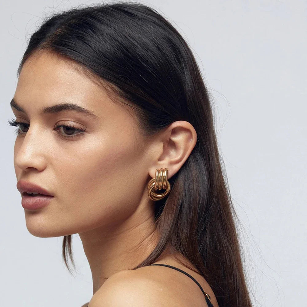 Pendientes de nudo torcido circulares multicapa de acero inoxidable a la moda para mujer, pendientes llamativos chapados en oro con textura de colores mezclados, bisutería